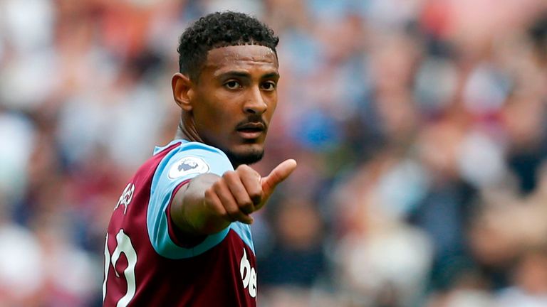 Sebastien Haller gestures during the Premier League match between West Ham United and Manchester City