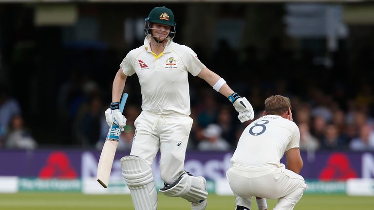 Steve Smith estuvo invicto el 53 en el almuerzo para frustrar a Inglaterra