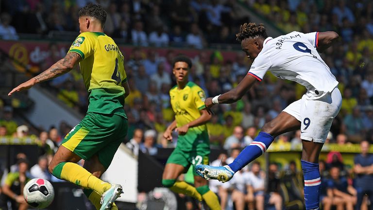 Tammy Abraham scores his second and Chelsea's third goal at Carrow Road