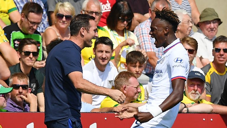 Tammy Abraham celebrates his goal with Frank Lampard