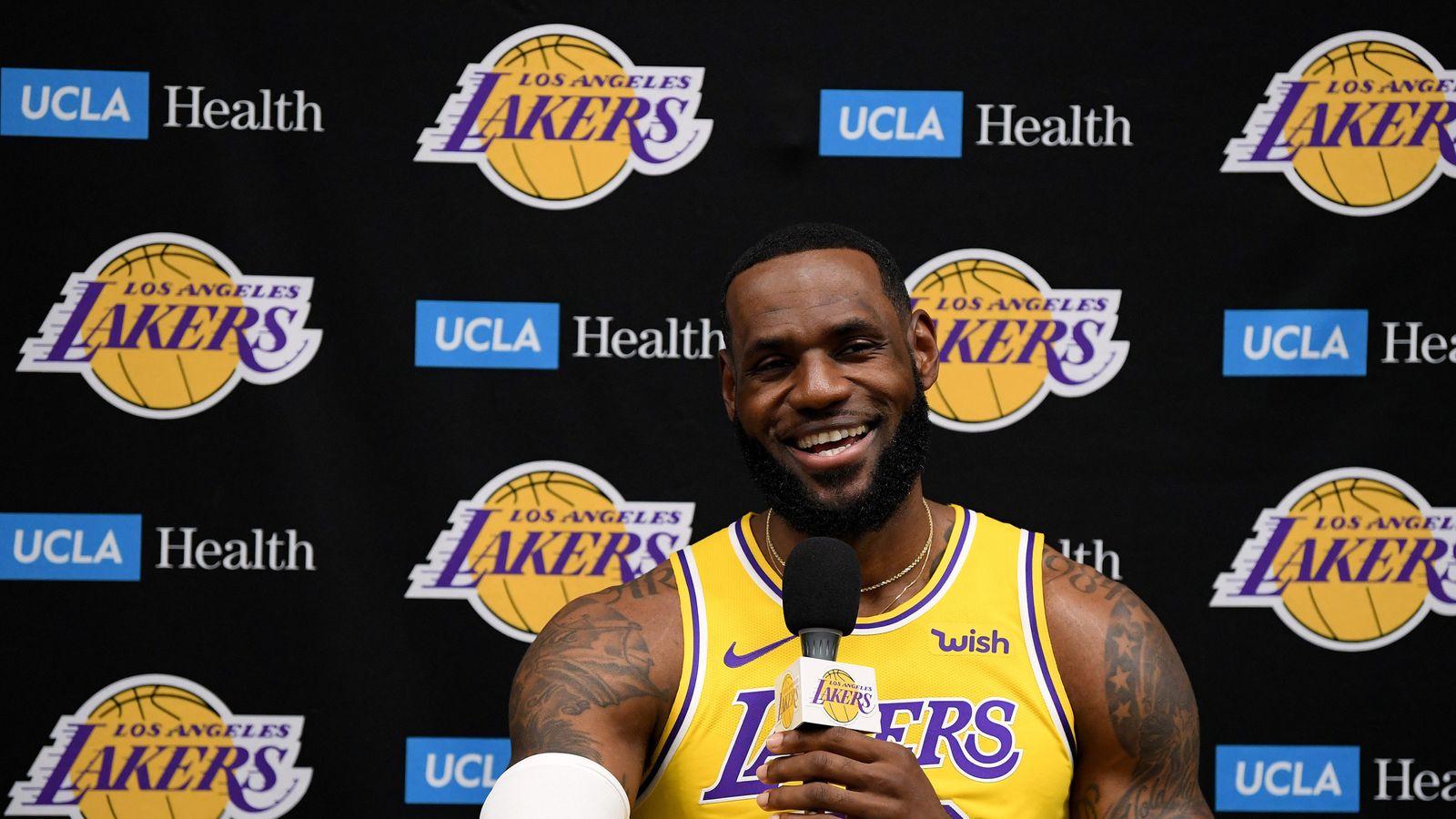 2020 nba hoops lebron james