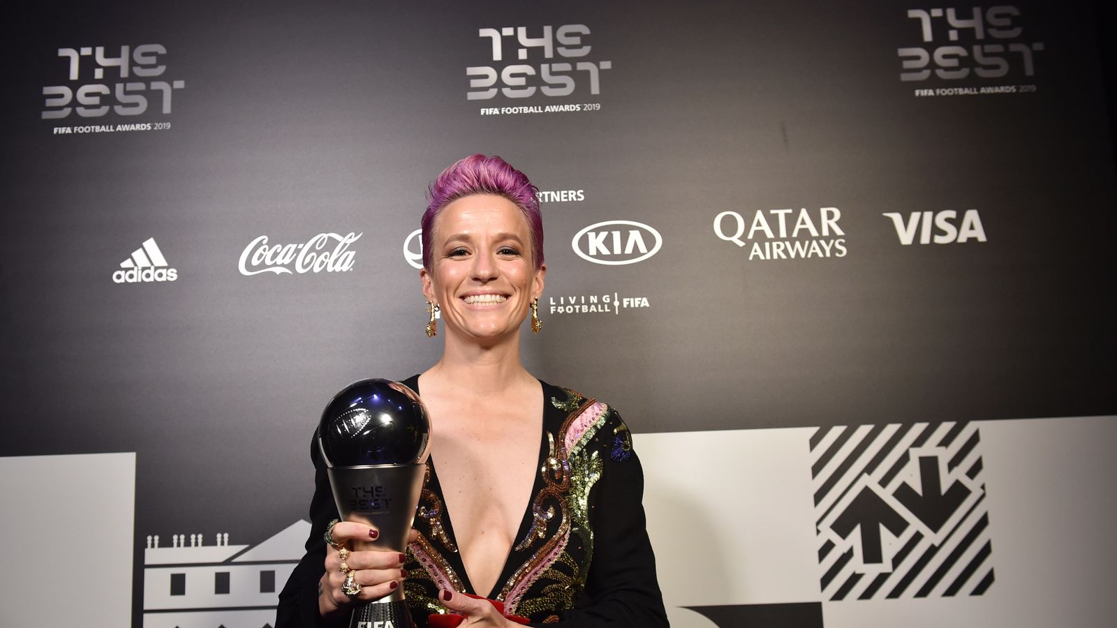 Megan Rapinoe Speech Highlights Discrimination After Winning Best Fifa Womens Player Award 