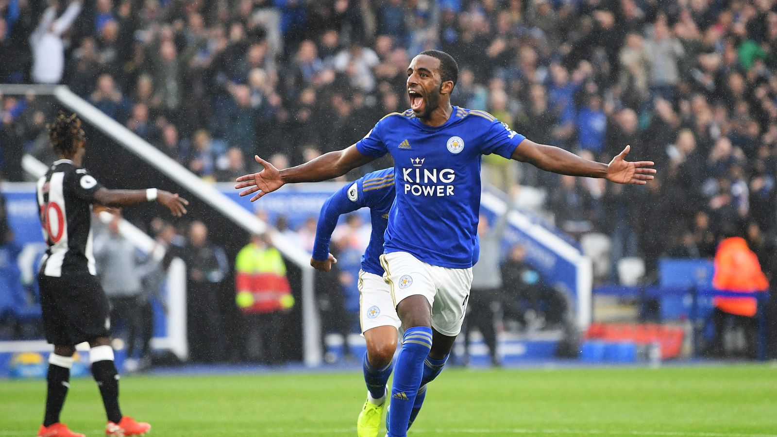 Leicester sweep aside 10-man Newcastle