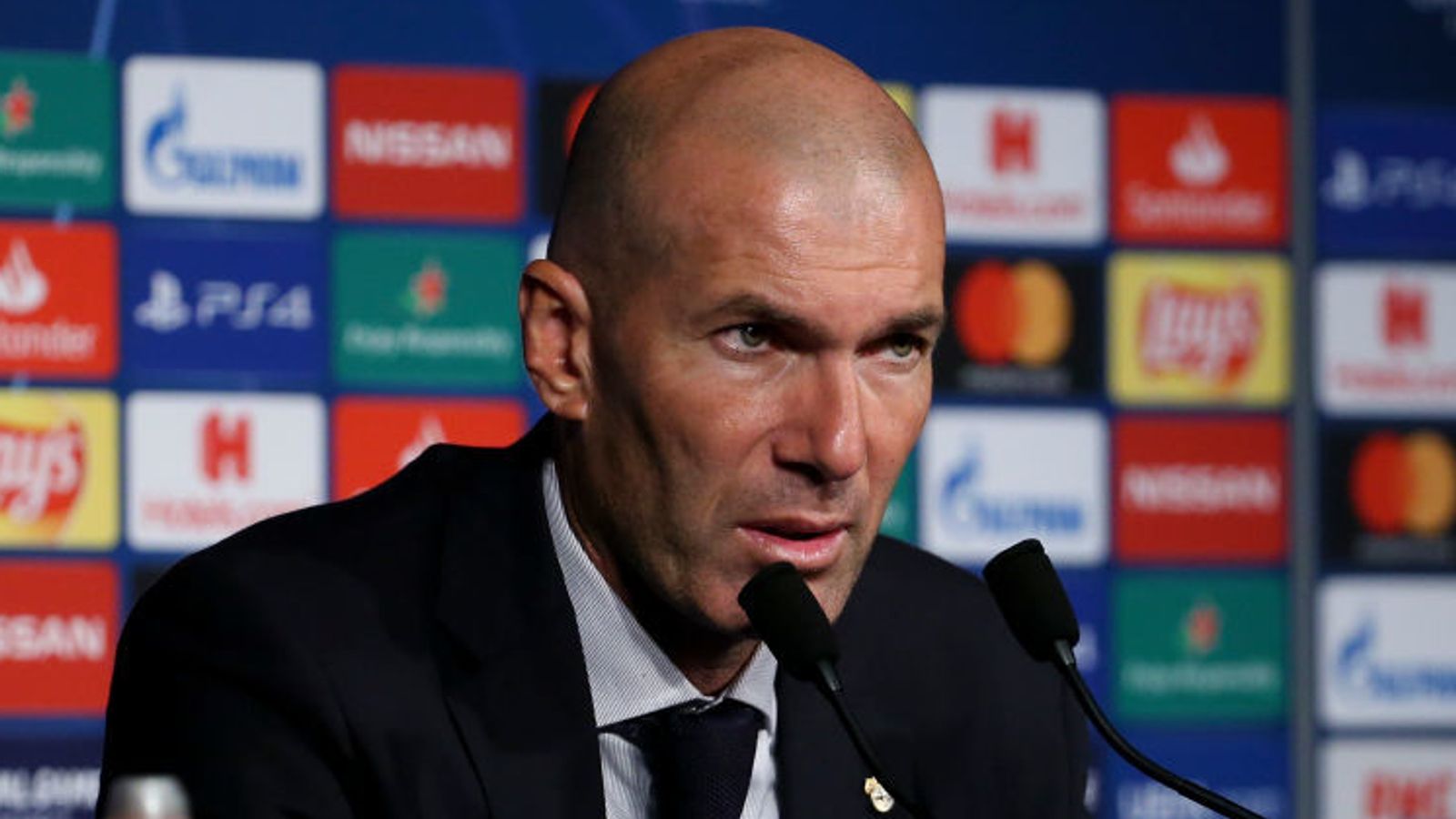 Zinedine Zidane: Real Madrid boss fumes after Paris Saint-Germain defeat in Champions League ...