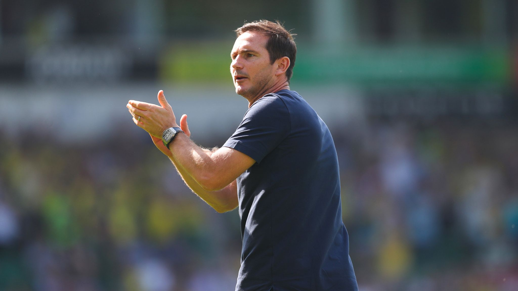 Sky Sports Premier League on X: Frank Lampard joins @Carra23 and  @DavidJonesSky for Monday Night Football as Fulham take on Chelsea! 