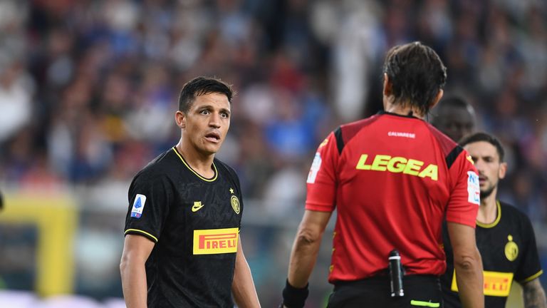 Alexis Sanchez is sent off during Inter's Serie A match against Sampdoria