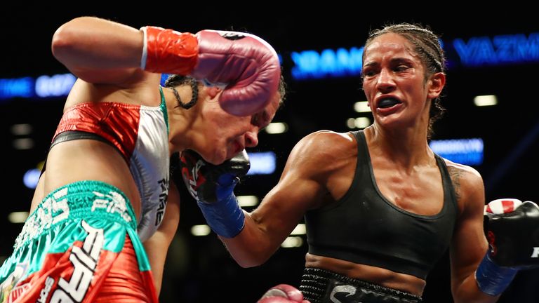 Amanda Serrano Yazmin Rivas during their Junior Featherweight  bout at the Barclays Center on January 14, 2017 in New York City.