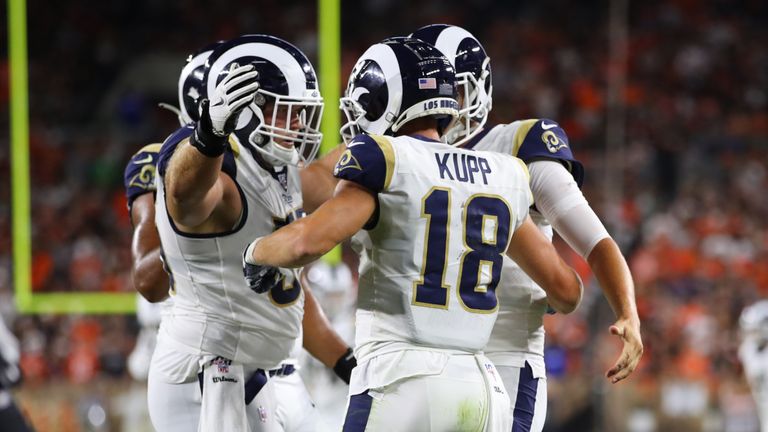 Cooper Kupp atrapó dos touchdowns mientras los Rams de Los Ángeles luchaban por una victoria estrecha en Cleveland