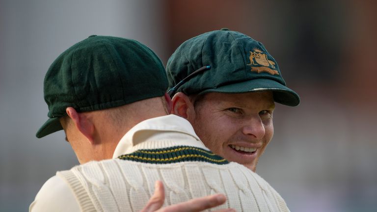 Steve Smith (R) embraces team-mate Marnus Labuschagne after Australia's 185-run win over England to retain the Ashes