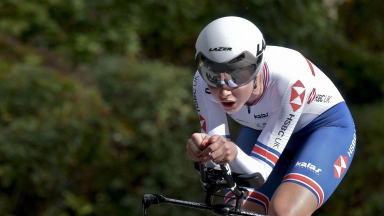 Elynor Backstedt won bronze for the second time in the women's junior time trial at the World Championships in Yorkshire.