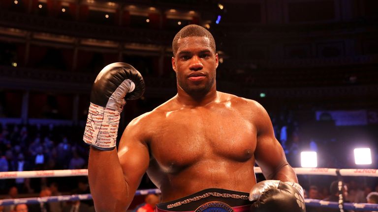 Daniel Dubois wins Commonwealth heavyweight title with first-round stoppage against Ebenezer Tetteh | Boxing News | Sky Sports