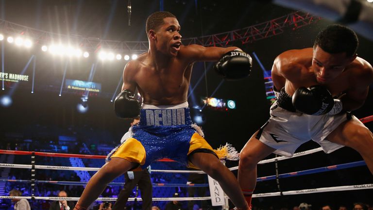 during their super featherweight fight on April 9, 2016 at MGM Grand Garden Arena in Las Vegas, Nevada.