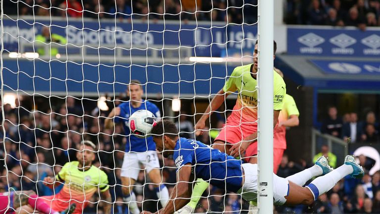 Dominic Calvert-Lewin equalises for Everton