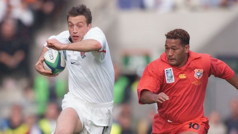 Elisi Vunipola in action for Toga against England in the 1999 Rugby World Cup