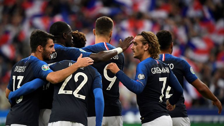 France celebrate Kingsley Coman&#39;s opener against Andorra