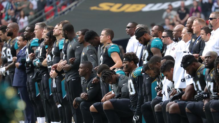 Jaguars players knelt and linked arms with owner Shahid Khan when they played at Wembley in 2017