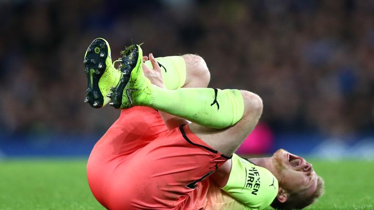 Kevin De Bruyne suffered a knock to his ankle following a challenge with Everton defender Yerry Mina