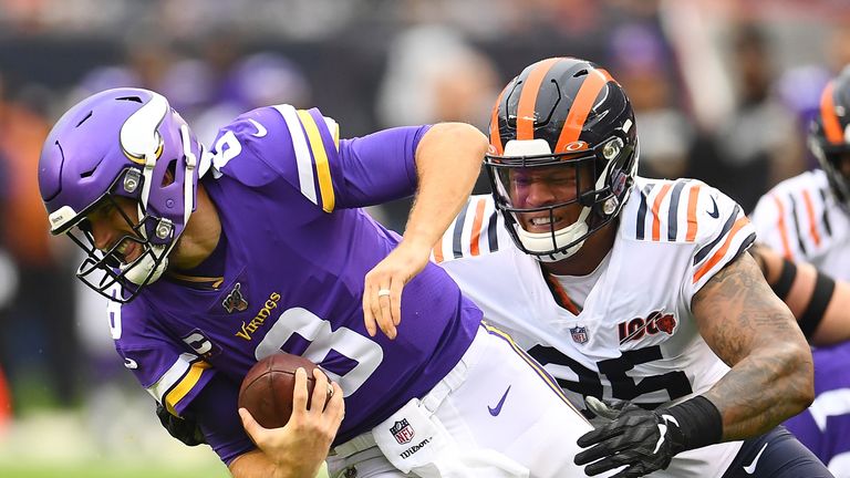 Minnesota Vikings 6-16 Chicago Bears: Mitchell Trubisky injured early but  Bears defense strong in win, NFL News