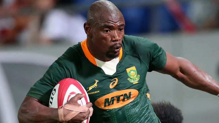 Makazole Mapimpi scored a hat-trick for the Boks