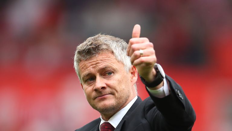 Ole Gunnar Solskjaer gives a thumbs up during the Premier League match between Southampton and Manchester United