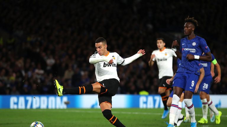 Rodrigo Moreno of Valencia scores his team's first goal during the UEFA Champions League group H match between Chelsea FC and Valencia CF at Stamford Bridge