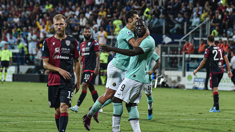 Foto LaPresse/Tocco Alessandro .01/09/2019 Cagliari(Italia) .Sport Calcio .Cagliari Calcio vs InterFC.Serie A TIM 2019/2020.Stadio "Sardegna Arena" .Nella foto:L'esultanza di Romelu Lukaku 9(Inter FC).Photo LaPresse/Alessandro Tocco.September 01, 2019 Cagliari (Italy).Sport Soccer.Cagliari Calcio vs  InterFC.League A TIM 2019/2020 ."Sardegna Arena" Stadium .In the picture:celebrates Romelu Lukaku 9(Inter FC)