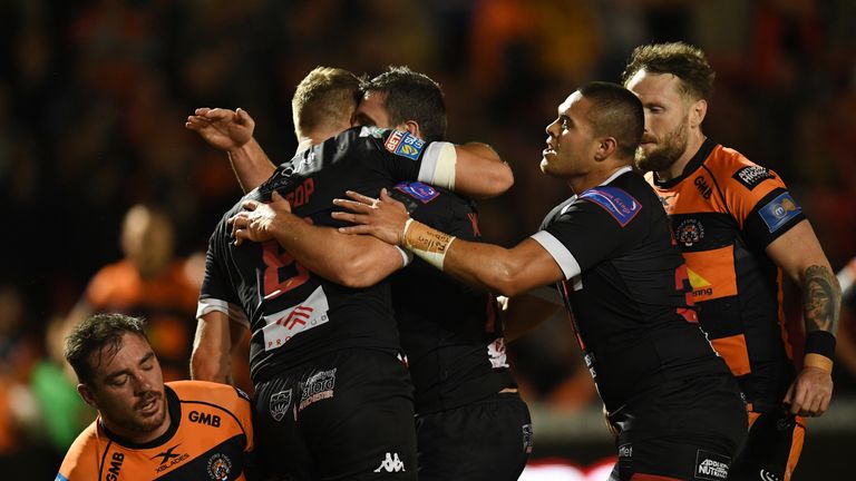 26/09/2019 - Rugby League - Betfred Super League Eliminator - Salford Red Devils v Castleford Tigers - AJ Bell Stadium, Salford, England - Salford Red Devils&#39; Tyrone McCarthy celebrates with team-mates after scoring a try