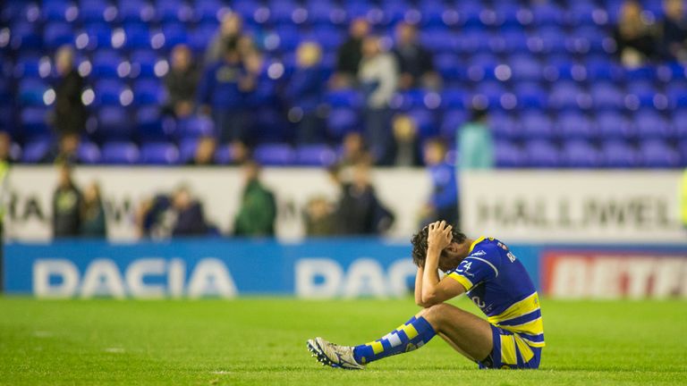 Picture by Isabel Pearce/SWpix.com - 19/09/2019 - Rugby League - Betfred Super League Elimination Play Off - Warrington Wolves v Castleford Tigers - Halliwell Jones Stadium, Warrington, England - Stefan Ratchford of Warrington looks dejected after losing to Castleford.