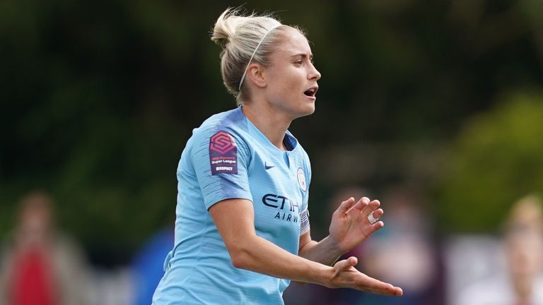 England captain Steph Houghton scored a free-kick as City won 1-0 at Everton  