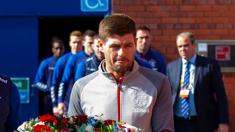 Steven Gerrard lays wreath in honour of former Rangers midfielder Fernando Ricksen