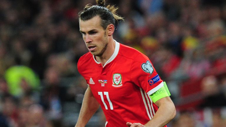 Gareth Bale scored the decisive goal in Wales' 2-1 Euro 2020 qualifying win over Azerbaijan in Cardiff