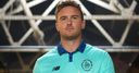 England trio sign new deals with Surrey
