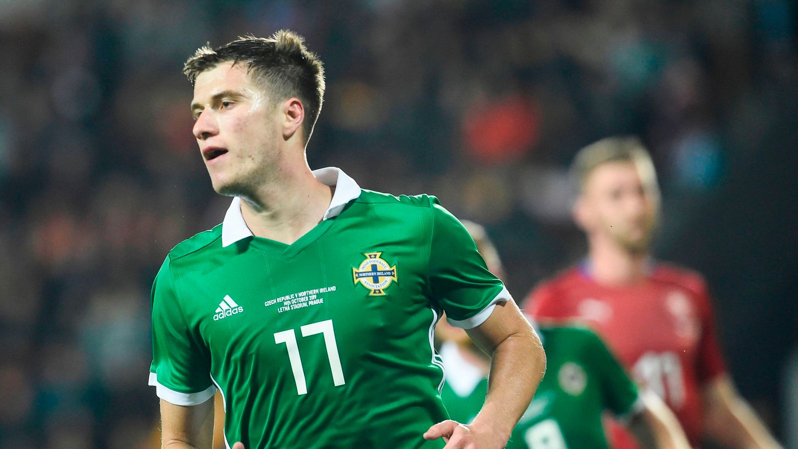 Česká republika 2-3 Severní Irsko: Paddy McNair skóroval dvakrát, protože návštěvníci boj přežili |  fotbalové zprávy