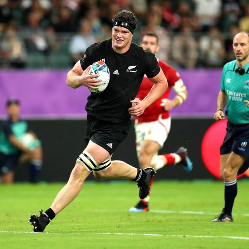 Barretts star as NZ carve up Canada