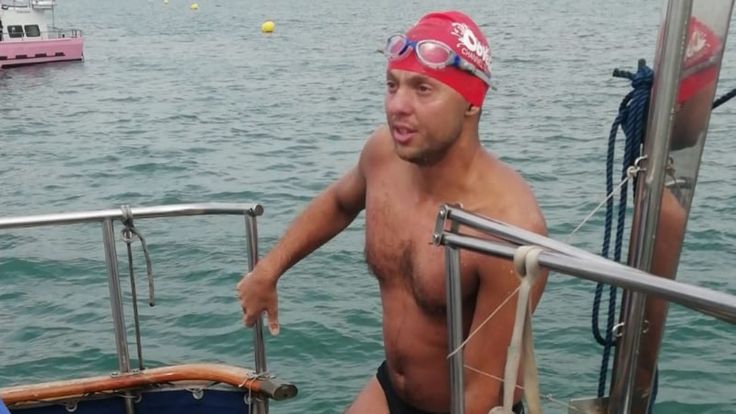 Hunter Charlton, English Channel swim