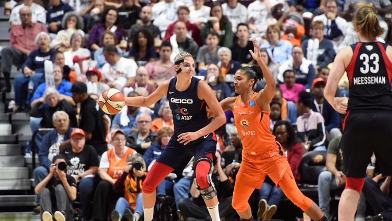 Elena Delle Donne posts up during Game 3 of the WNBA Finals