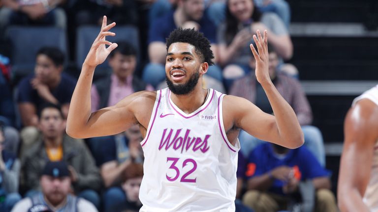 Karl-Anthony Towns questions a call during a Timberwolves 2018-19 regular-season game
