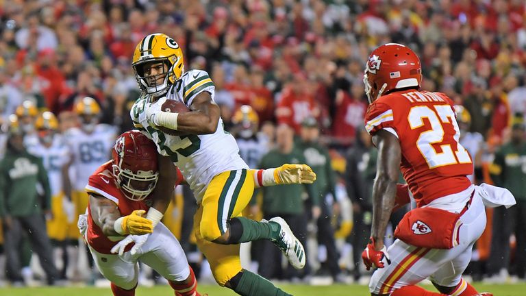 Davante Adams returns to Green Bay Packers' practice on a limited