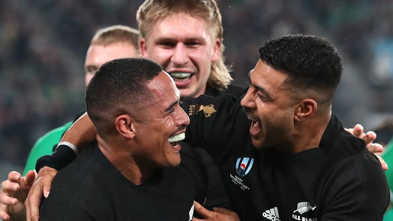 Aaron Smith of New Zealand celebrates with Richie Mo'unga