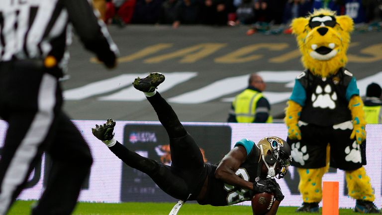 Allen Hurns' diving touchdown secured a classic win for Jacksonville