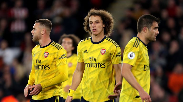 Sheffield United v Arsenal - Premier League - Bramall Lane
Arsenal&#39;s Calum Chambers (left) and David Luiz (centre)