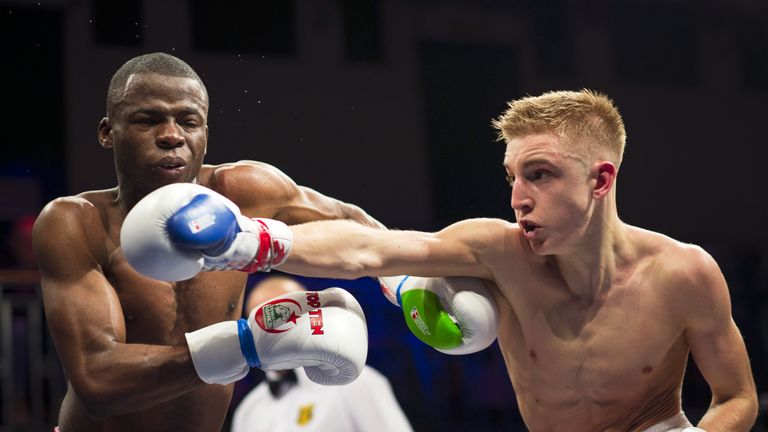 Jack Bateson (R) puede ser el próximo boxeador estrella de Leeds