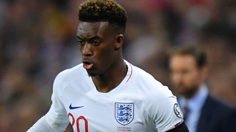 Hudson-Odoi hizo su debut en Inglaterra en marzo del año pasado 