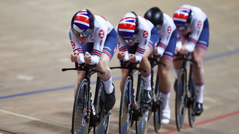 Katie Archibald is one of six Olympic medallists names in GB team for World Cup event in Glasgow.
