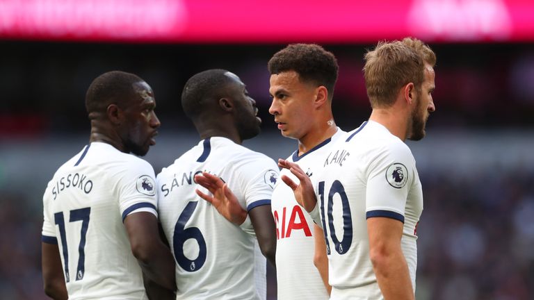 Tottenham players during the Premier League match between Tottenham Hotspur and Watford FC at Tottenham Hotspur Stadium on October 19, 2019 in London, United Kingdom. (Photo by Catherine Ivill/Getty Images)
