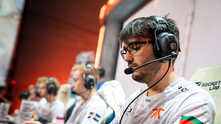 Hylissang believes Fnatic have time to iron out their mistakes after losing to SKT (Credit: Riot Games)