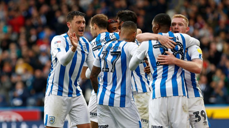 HUDDERSFIELD, ENGLAND - DECEMBER 15:  during the Premier League match between Huddersfield Town and Newcastle United at John Smith's Stadium on December 15, 2018 in Huddersfield, United Kingdom. (Photo by William Early/Getty Images)