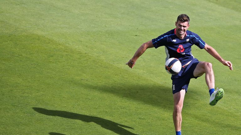 LONDON, ENGLAND - AUGUST 10: James Anderson of England warms up playing football before the day two of the Specsavers  2nd Test match between England and India at Lords Cricket Ground on August 10, 2018 in London, England.  Photo by Mitchell Gunn/Getty Images) *** Local Caption ***  James Anderson