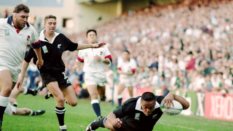 Jonah Lomu scored four tries as New Zealand beat England in the 1995 World Cup semi-final.