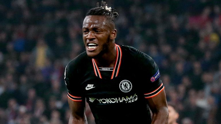 Michy Batshuayi celebrates scoring for Chelsea 